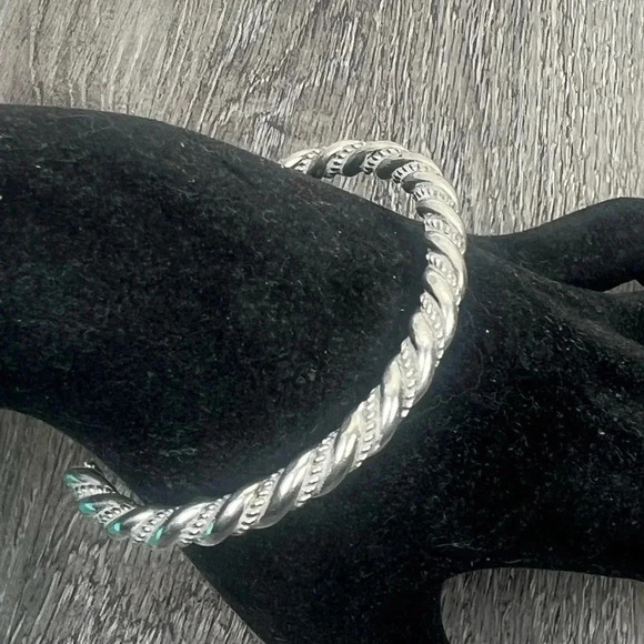 VINTAGE 50's HEAVY HORSE WHISPERER NAVAJO STERLING TWIST CABLE BANGLE BRACELET - Picture 5 of 10